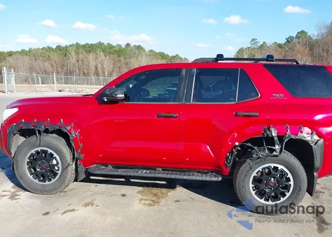 2025 Toyota 4Runner Trd Off Road z USA, uszkodzony, nr VIN JTEVA5BR8S5001409